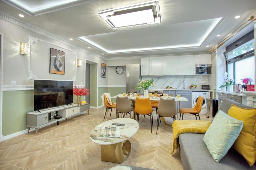 110m2- 3ch-clim-tres Spacieux Appartement